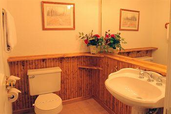 Sybaris Pool Suites Mequon Brown Deer エクステリア 写真